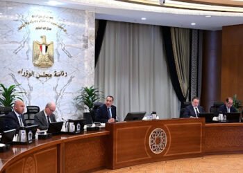 رئيس الوزراء يترأس اجتماع المجموعة الوزارية الاقتصادية