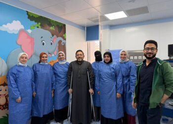 فريق طبي بمستشفى الأطفال بجامعة المنصورة ينجح في استخراج جسم غريب من الشعب الهوائية لطفل...
