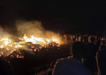 السيطرة على حريق التهم 4 أفدنة قمح بعزبة الاكرت بمركز سنورس بالفيوم