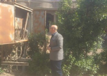 محافظ الفيوم يقوم بجولة ميدانية مفاجئة لقرية زاوية الكرادسة ويستبعد رئيس الوحدة المحلية ويحيله للتحقيق...