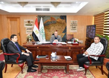 محافظ الفيوم يناقش مع “الإنتاج الحربي” الخطط التنفيذية لتطوير واستغلال سوق العزب لتجارة الماشية
