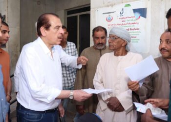 نائب وزير الصحة يتفقد المنشآت الطبية بمحافظة قنا ويُوجه بتحويل المقصرين للتحقيق.. ويمنح مكافآت مالية...