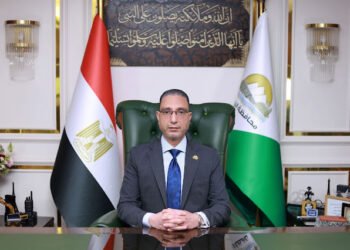 محافظ الجيزة يُصدر حركة تكليفات جديدة لرؤساء المراكز والمدن والأحياء لتعزيز كفاءة العمل التنفيذي
