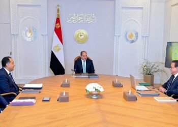 الرئيس السيسي يؤكد ضرورة أن تكون كل منشأة طبية جاهزة طبيًا وفنيًا وإداريًا قبل افتتاحها...