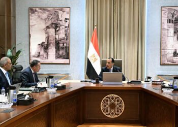 رئيس الوزراء يستعرض مخطط تطوير مستشفيات “قصر العيني”
