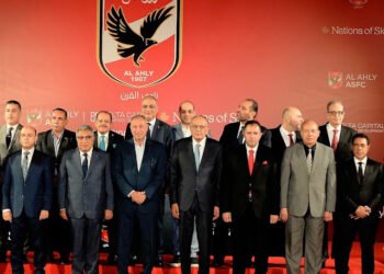 رئيس جامعة المنصورة يشارك في مراسم وضع حجر الأساس لمقر النادي الأهلي بمدينة المنصورة الجديدة