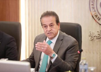 وزير الصحة والسكان يعتمد حركة مديري ووكلاء مديريات الشئون الصحية بمحافظات الجمهورية لعام 2026