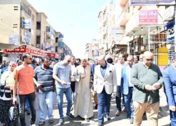 محافظ الفيوم يقوم بجولة ميدانية موسعة بسنورس لمتابعة حالة النظافة ورفع الإشغالات ومستوى الخدمات العامة...