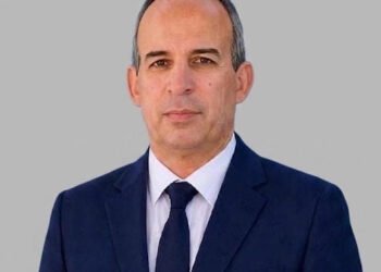 عامل يطعن آخر بسبب خلافات الجيرة في المنشاة بسوهاج