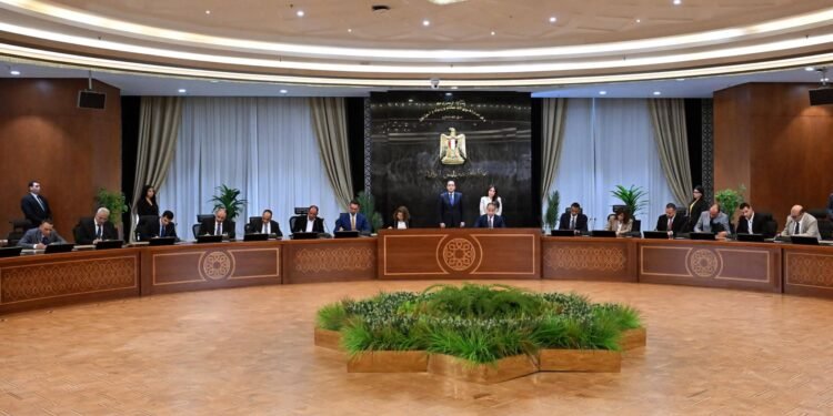 رئيس الوزراء يشهد توقيع حزمة من اتفاقيات الشراكة بين الدولة والقطاع الخاص