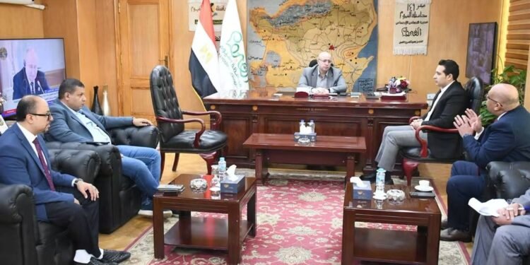 محافظ الفيوم يثمن جهود الشركاء الاستراتيجيين والمتطوعين بملتقى "يوم الفيوم للتوظيف"