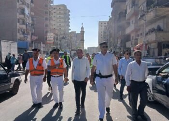 الاجهزة الأمنية تشن حملات لإزالة الإشغالات والتعديات بشوارع وميادين سوهاج