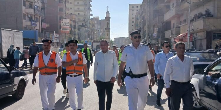 الاجهزة الأمنية تشن حملات لإزالة الإشغالات والتعديات بشوارع وميادين سوهاج